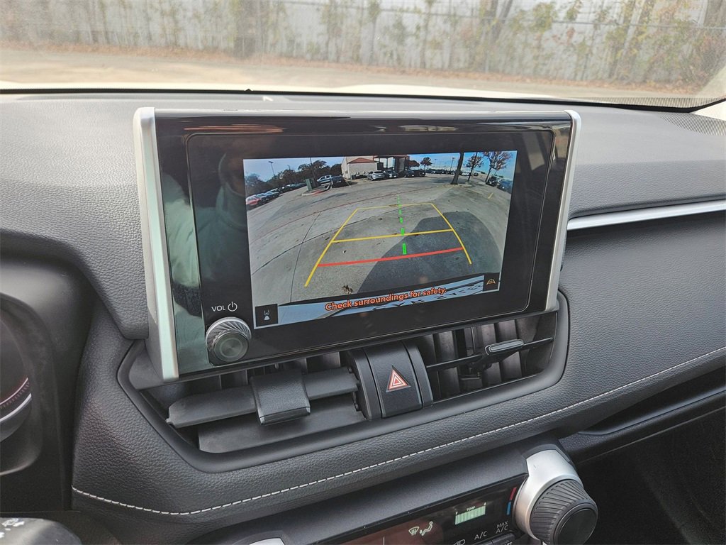 Used 2024 Toyota RAV4 LE image 22