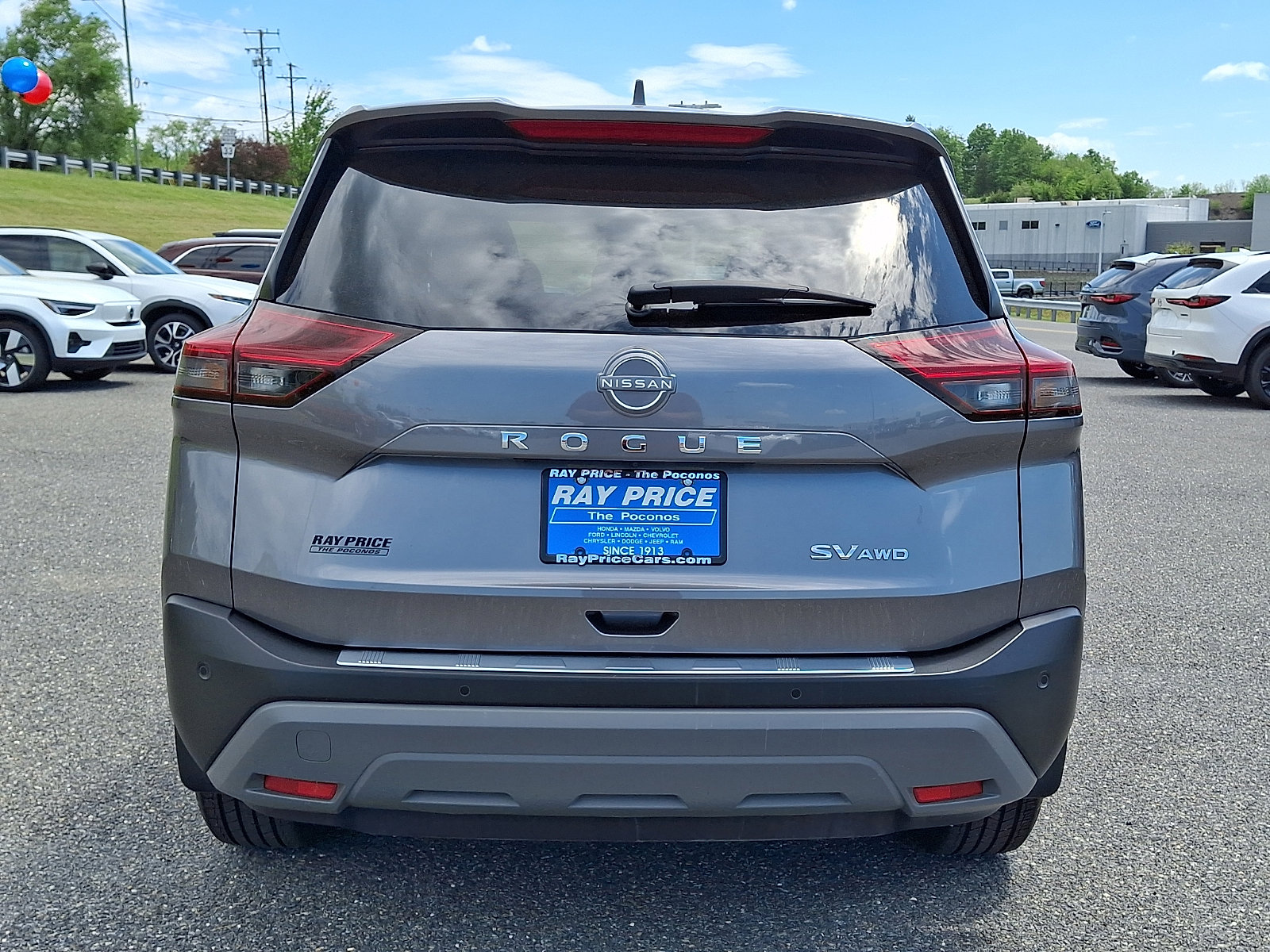 Used 2023 Nissan Rogue SV AWD/4WD image 5