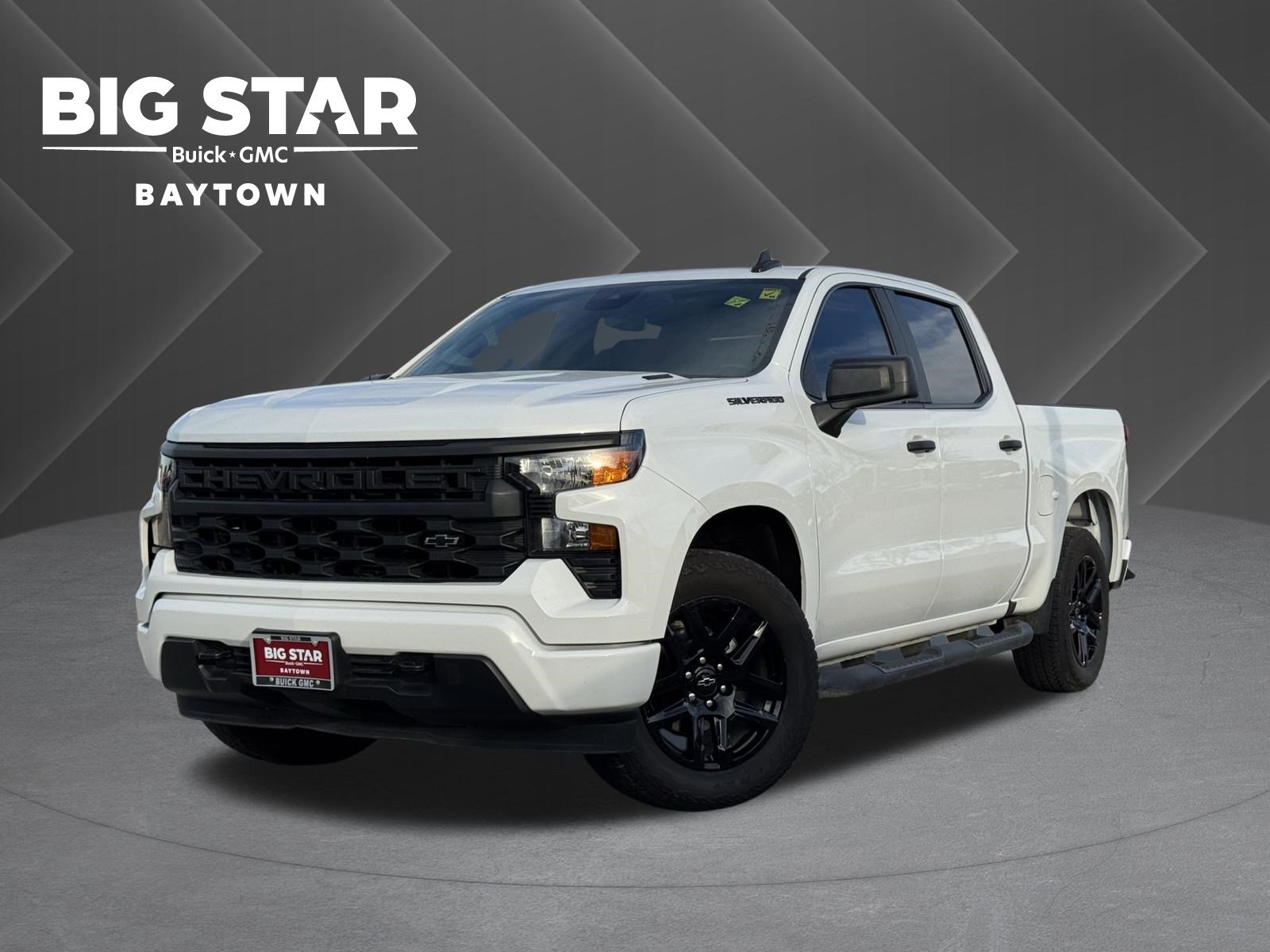 Used 2025 Chevrolet Silverado 1500 Custom w/ Turbomax Blackout Package image 1