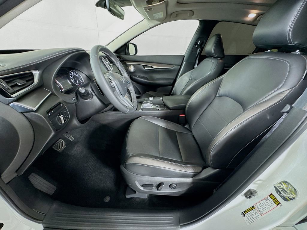 Used 2023 INFINITI QX50 Luxe AWD/4WD image 25