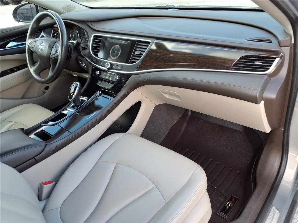 Used 2019 Buick LaCrosse Preferred image 11