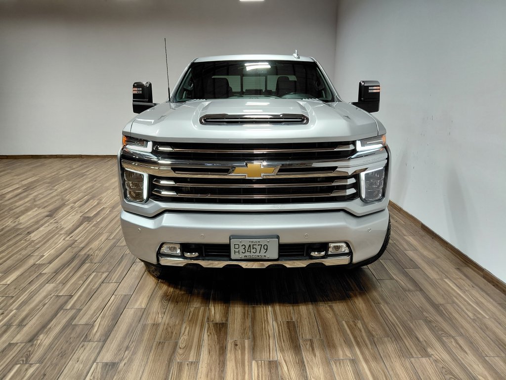 Used 2022 Chevrolet Silverado 2500 High Country AWD/4WD image 3