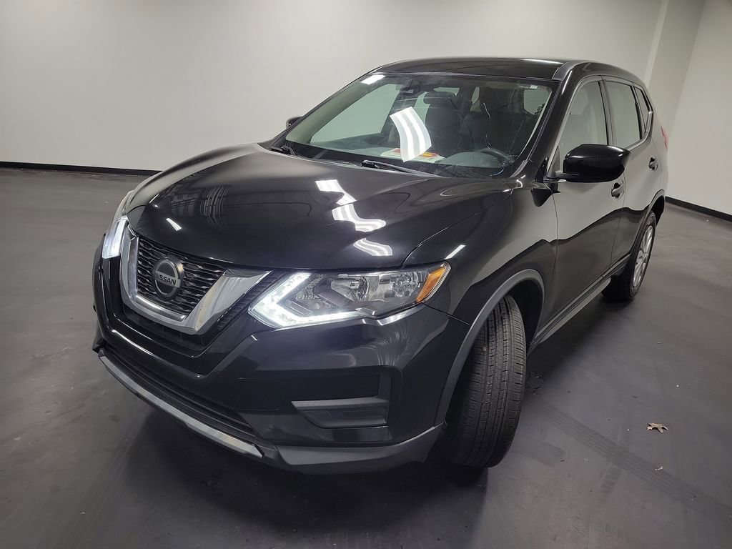 Used 2019 Nissan Rogue S image 5