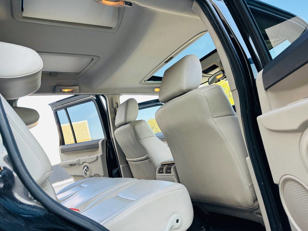 Used 2006 Jeep Commander Limited w/ Trailer Tow Group IV image 24