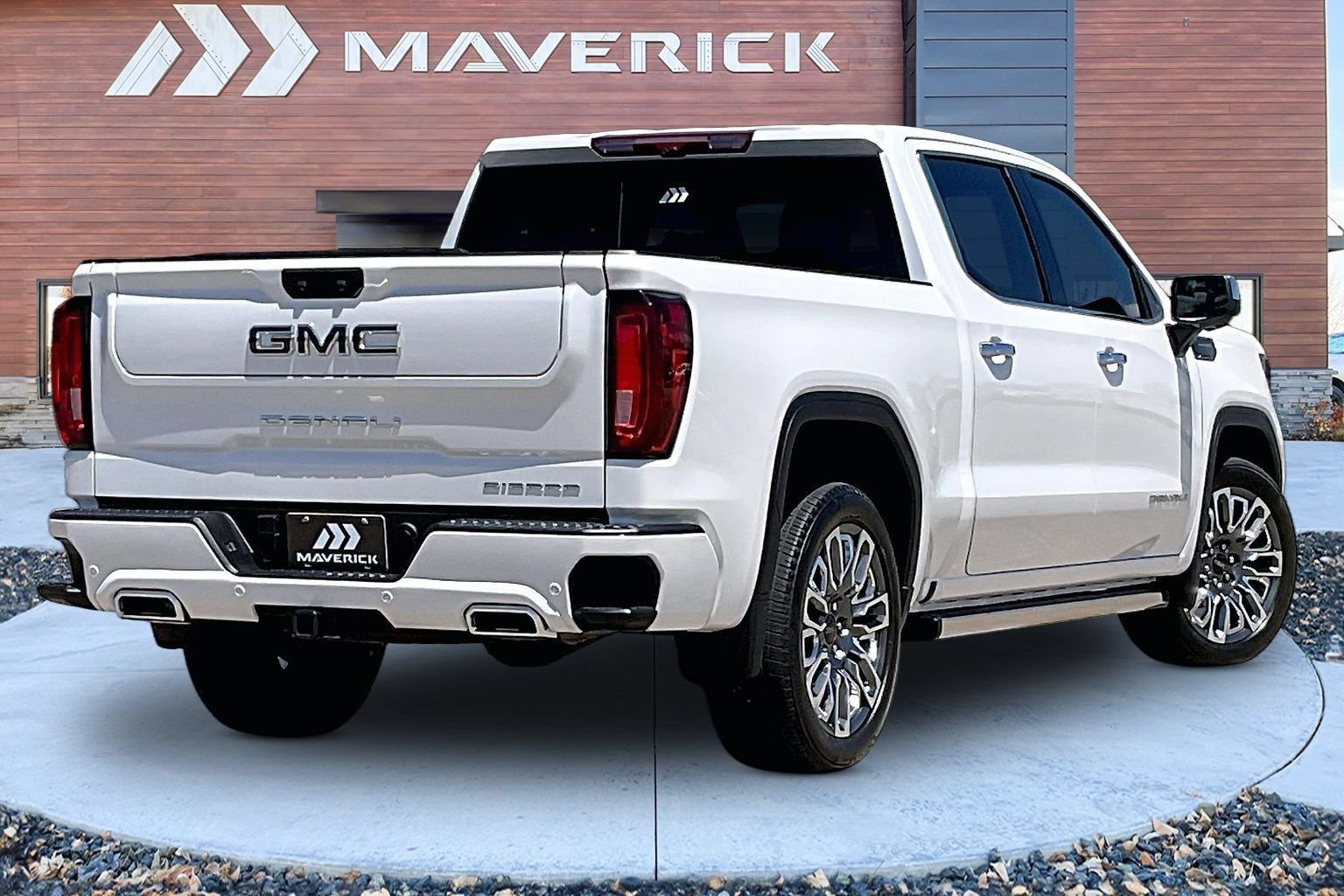 Used 2025 GMC Sierra 1500 Denali Ultimate AWD/4WD image 5