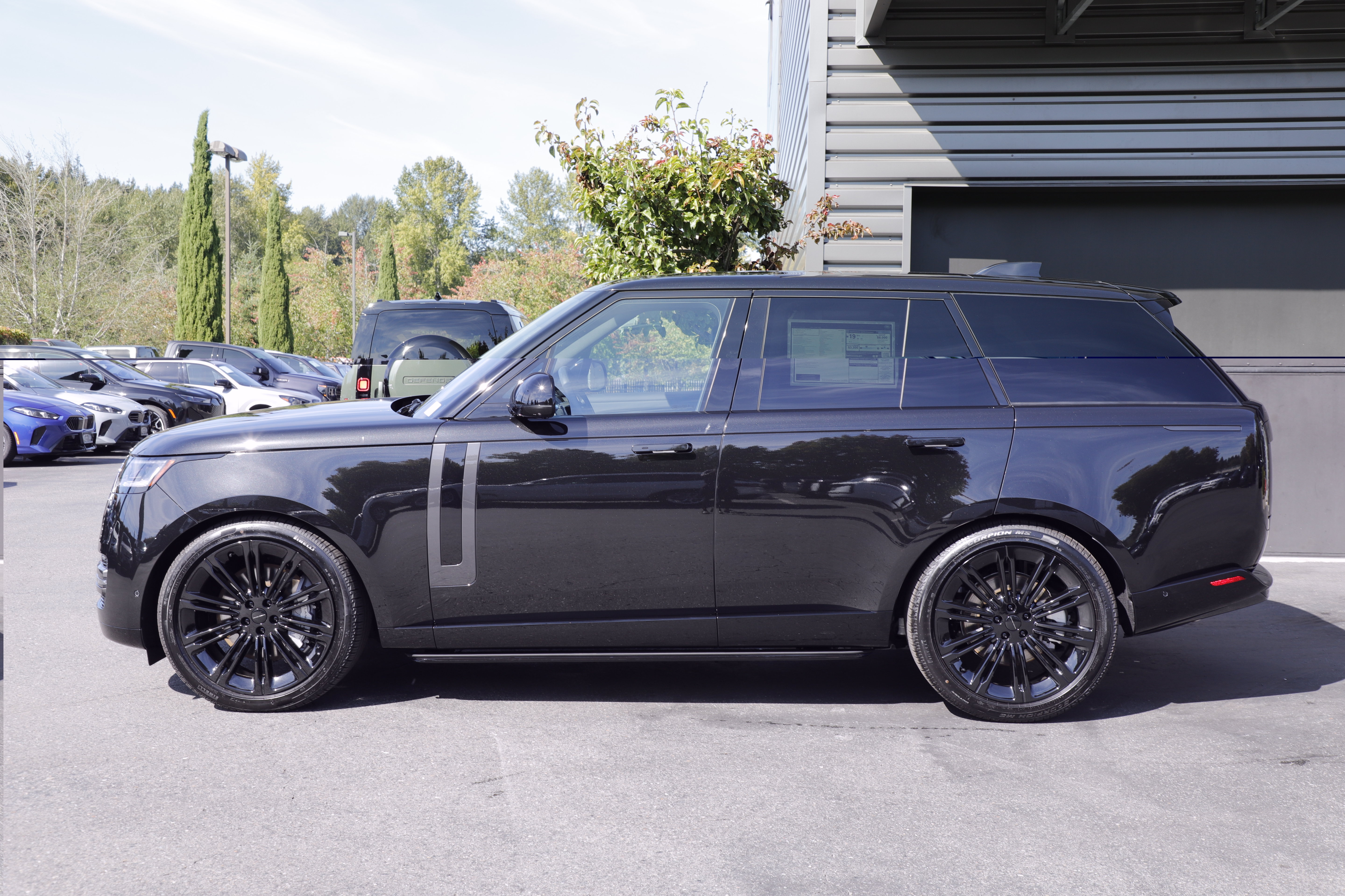 New 2026 Land Rover Range Rover SE AWD/4WD image 5