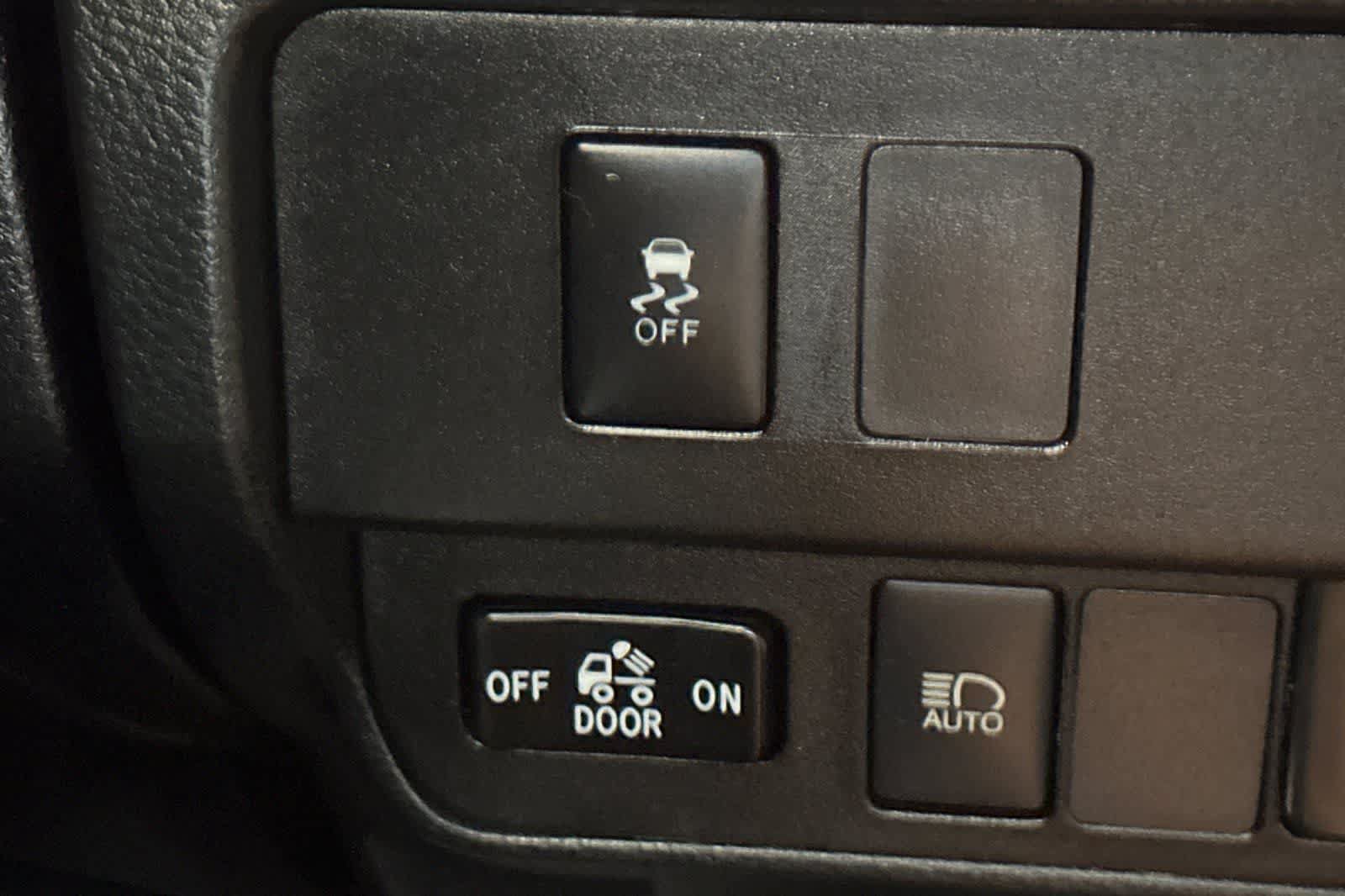 Used 2021 Toyota Tacoma SR5 RWD image 31