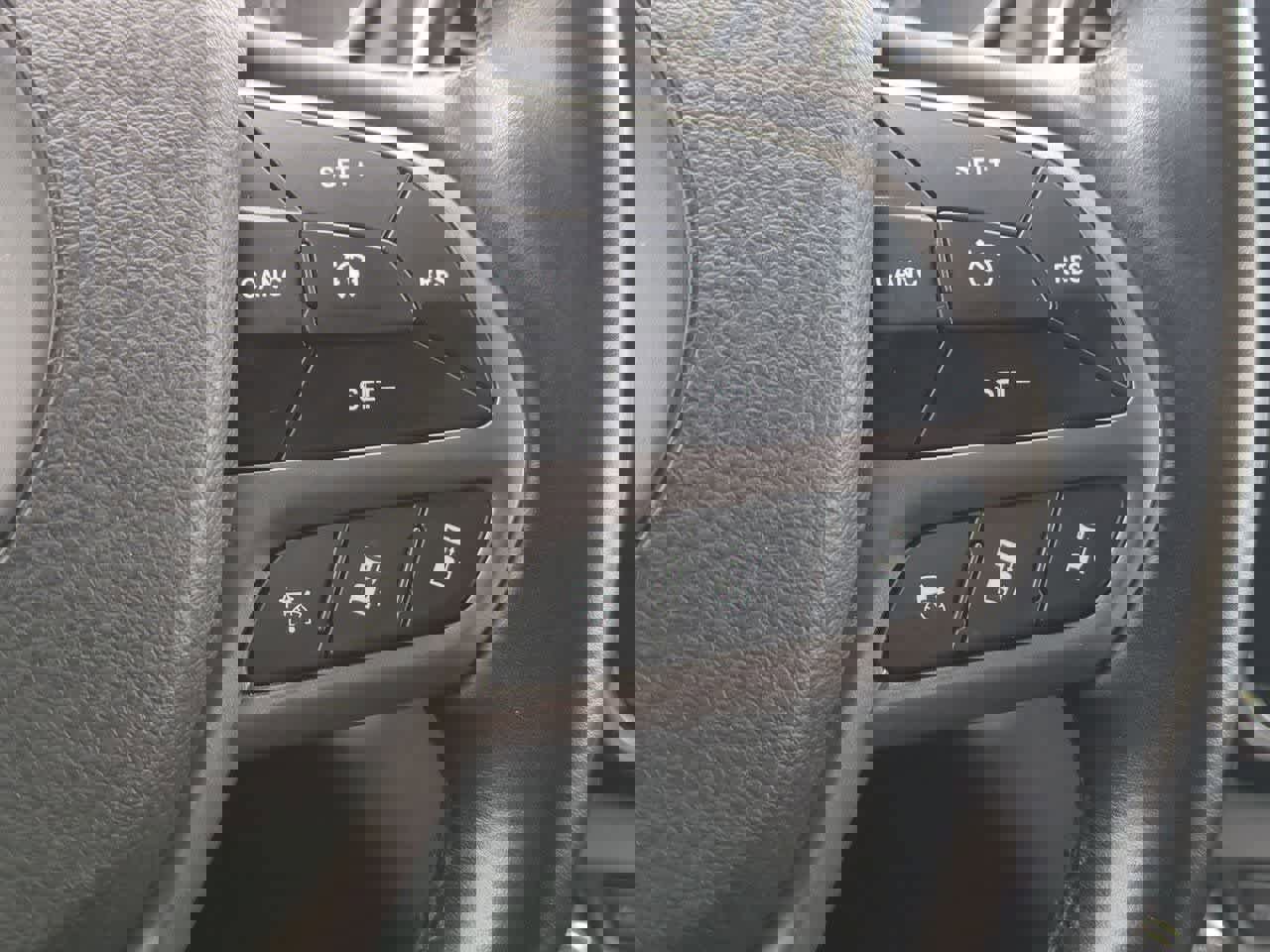 Used 2021 Jeep Cherokee Limited image 25