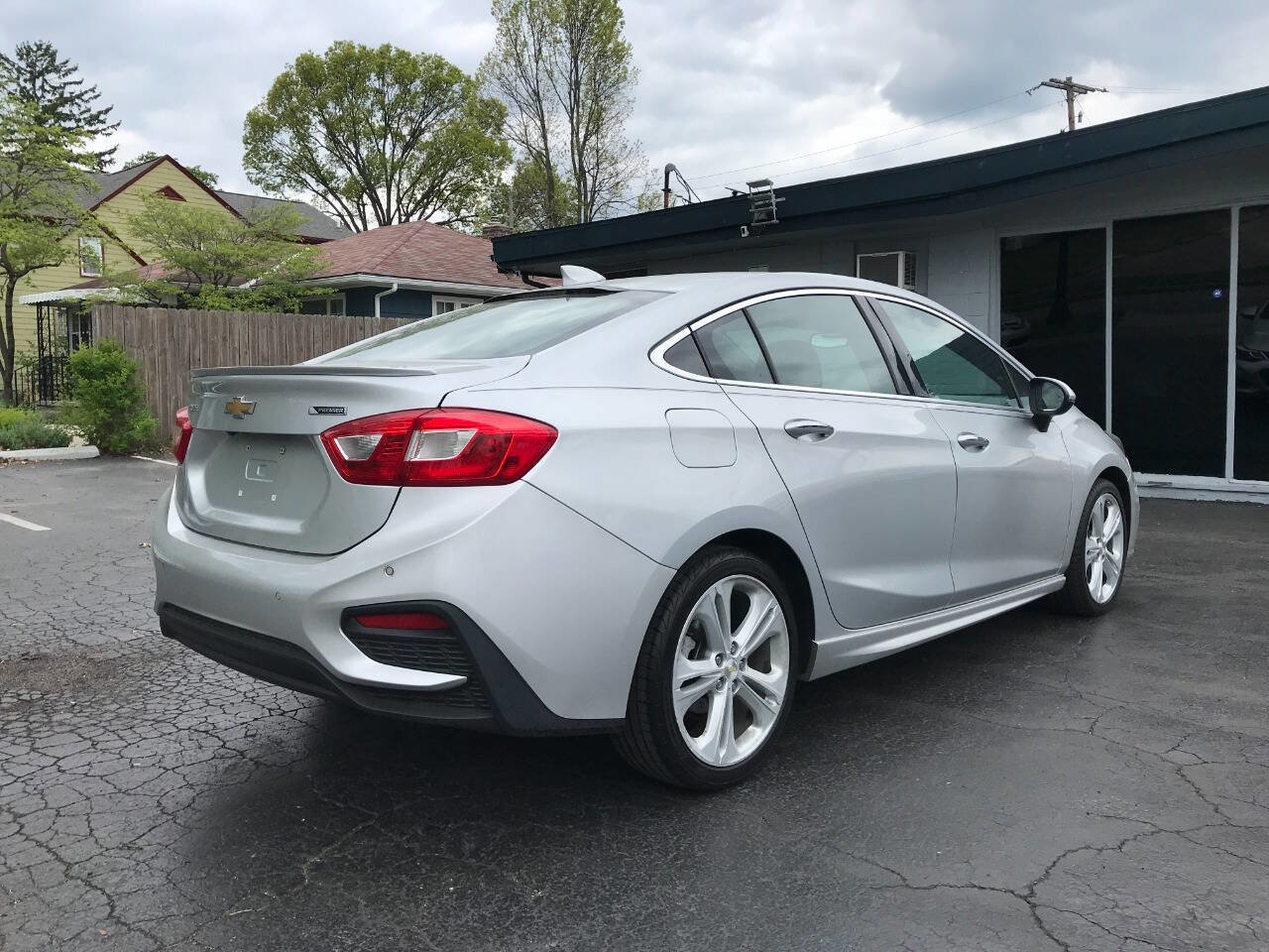 Used 2016 Chevrolet Cruze Premier FWD image 7