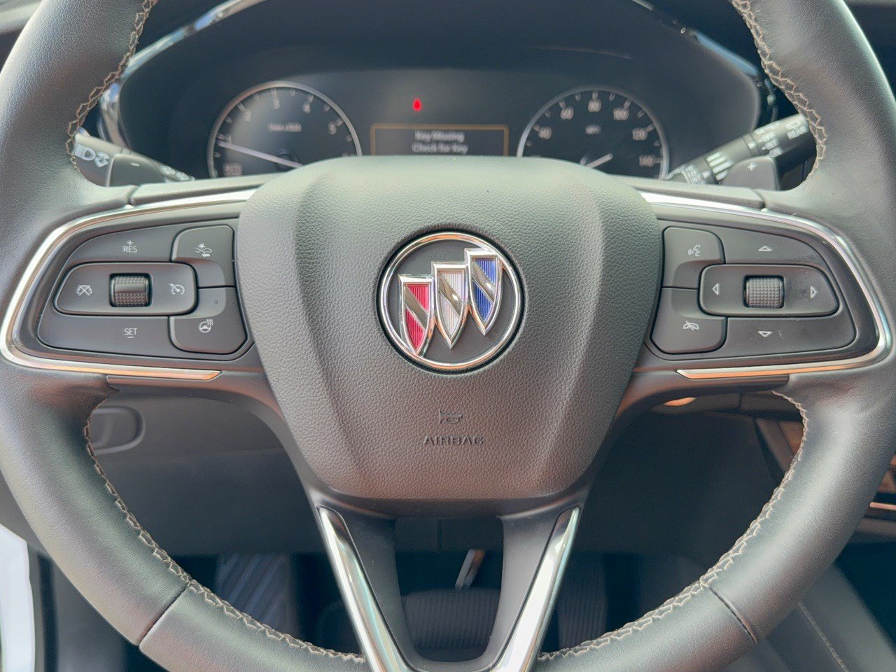 Used 2023 Buick Envision Preferred FWD image 10