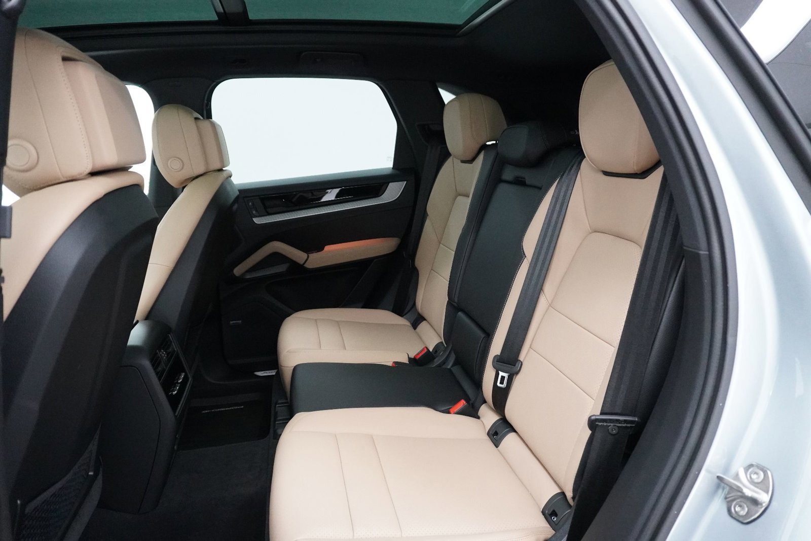 Certified 2026 Porsche Cayenne image 16