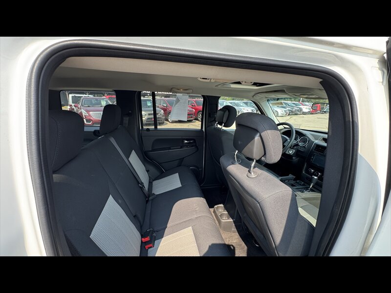 Used 2010 Jeep Liberty Sport w/ Popular Equipment Group AWD/4WD image 13