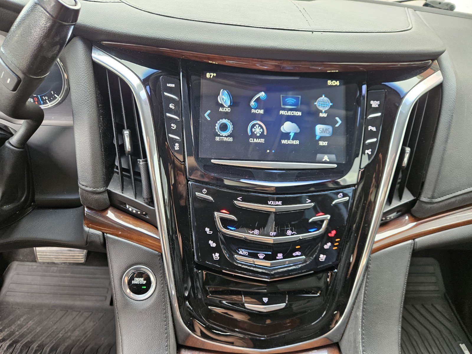 Used 2017 Cadillac Escalade ESV 4WD image 25