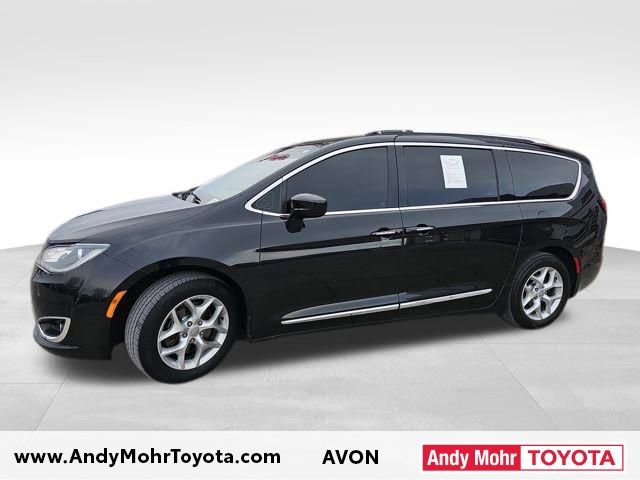 Used 2018 Chrysler Pacifica Touring-L Plus image 3