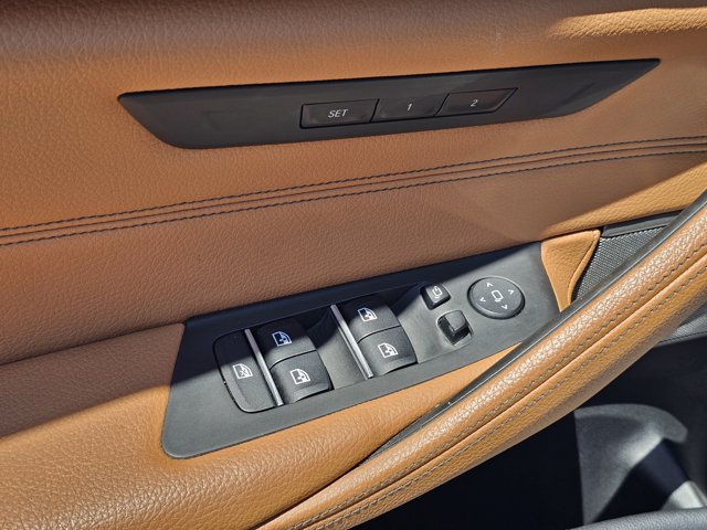 Used 2020 BMW 530i w/ Premium Package RWD image 14