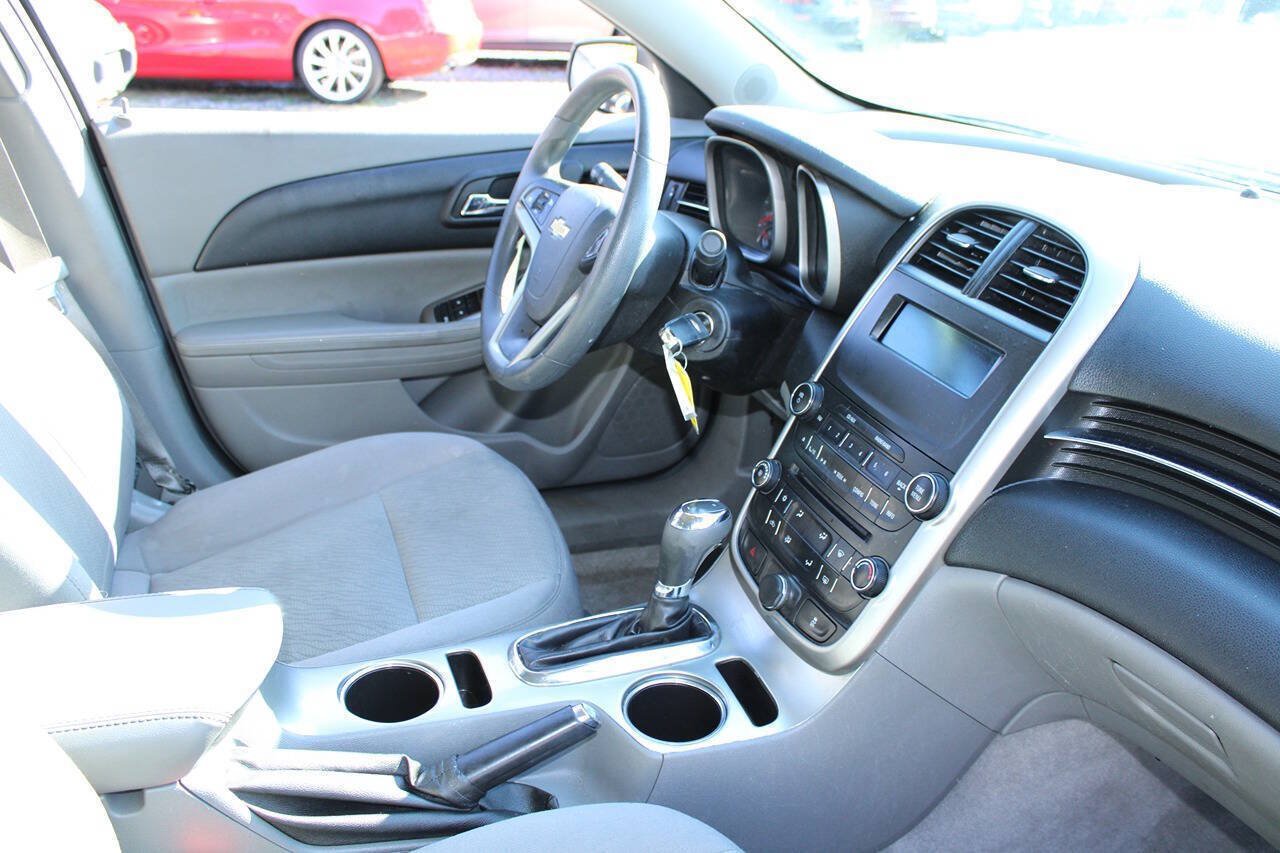 Used 2014 Chevrolet Malibu LS w/ Protection Package FWD image 12