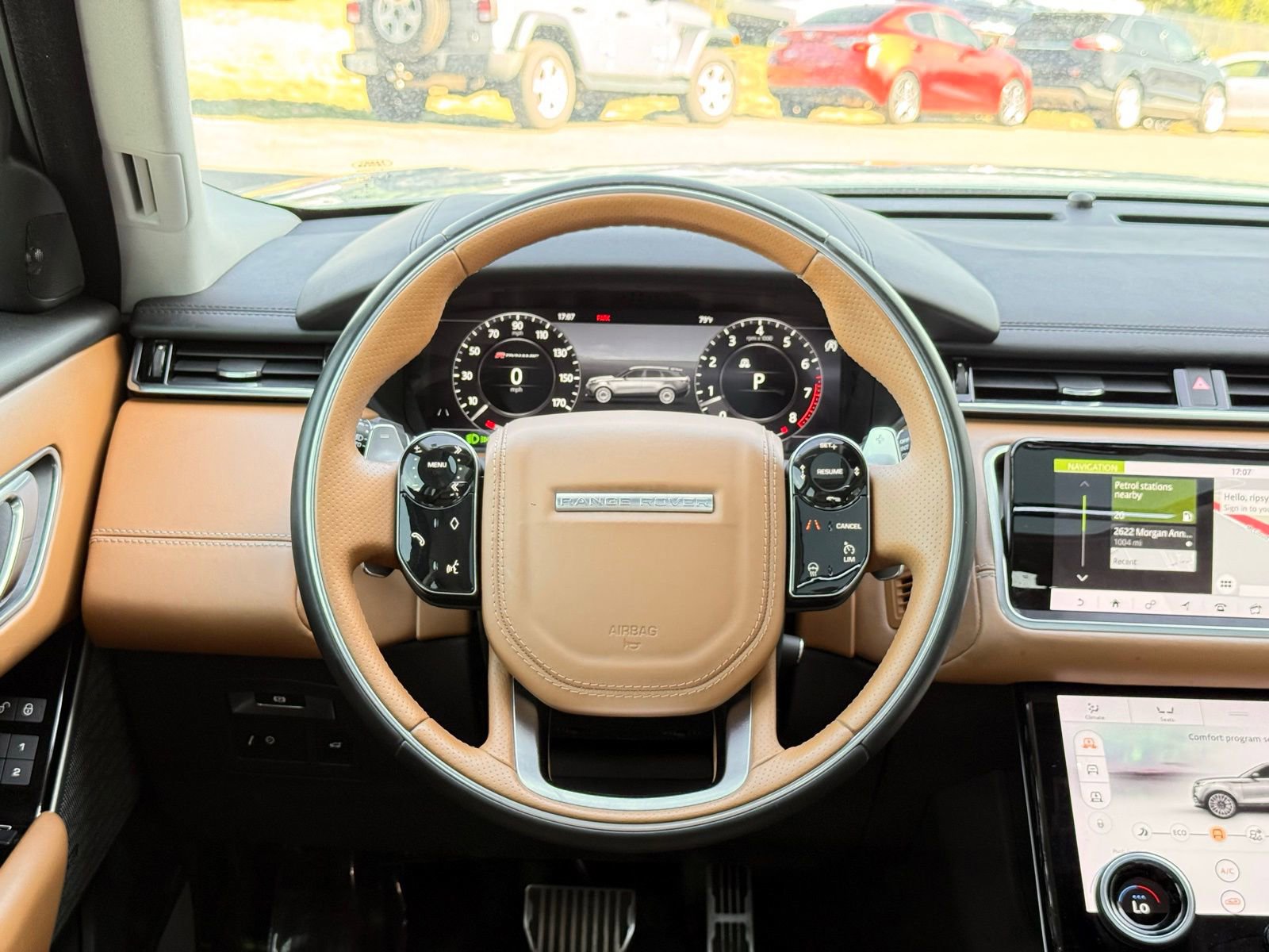 Used 2018 Land Rover Range Rover Velar R-Dynamic HSE AWD/4WD image 38