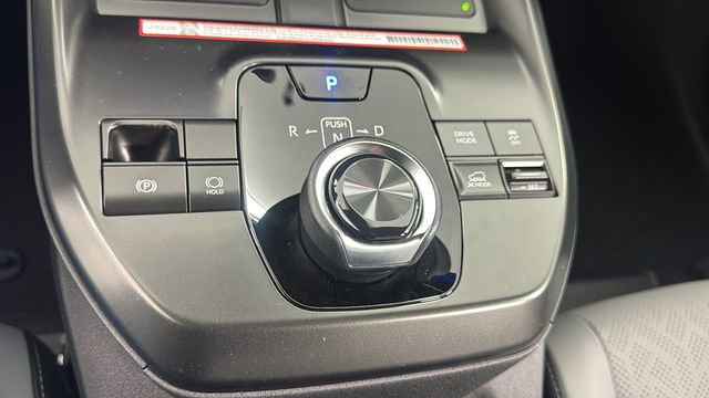 New 2026 Subaru Solterra Premium image 28