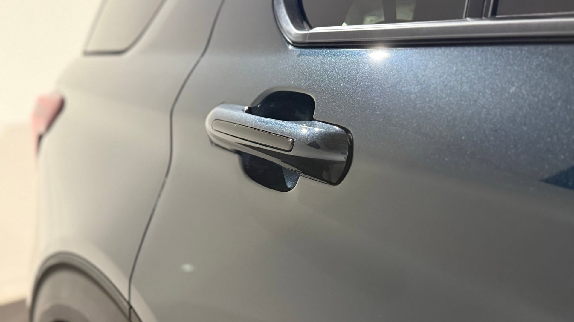 Used 2023 Ford Explorer ST w/ Equipment Group 401A image 19