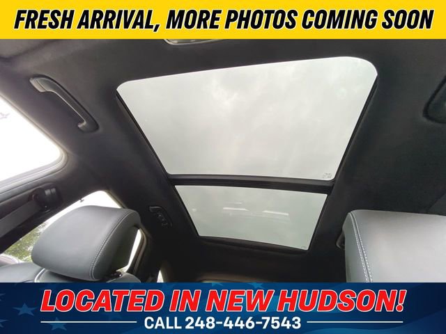 Used 2025 Genesis GV70 3.5T Sport w/ Sport Advanced Package AWD/4WD image 19