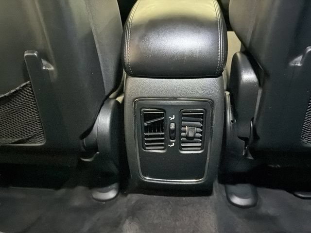 Used 2019 Dodge Durango SXT w/ 3rd Row Seating Group AWD/4WD image 32