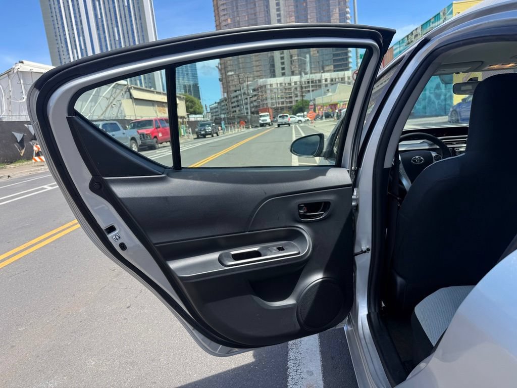 Used 2015 Toyota Prius C Four FWD image 9