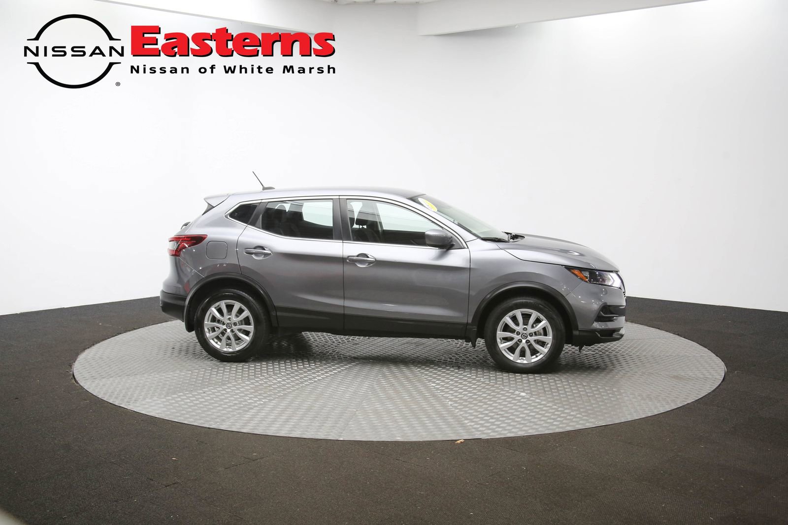 Used 2022 Nissan Rogue Sport S image 85