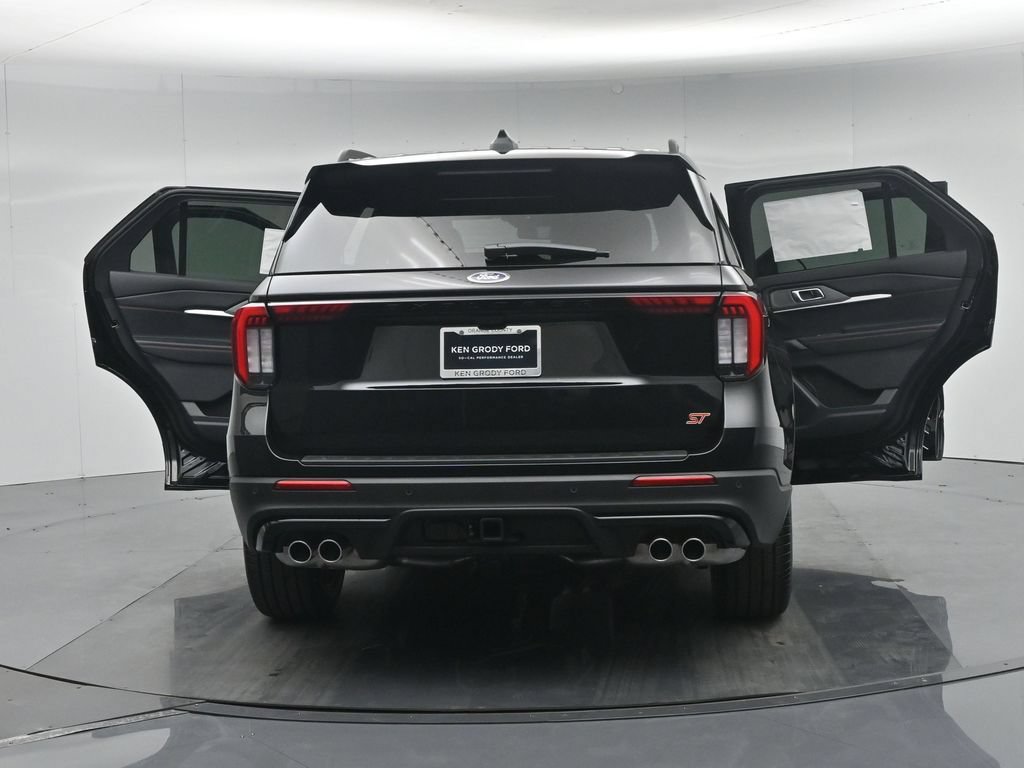 New 2026 Ford Explorer ST RWD image 35