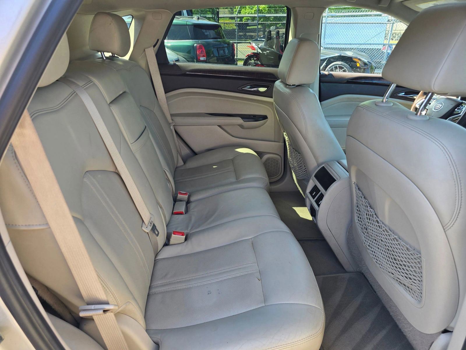 Used 2014 Cadillac SRX Luxury w/ Driver Awareness Package FWD image 13