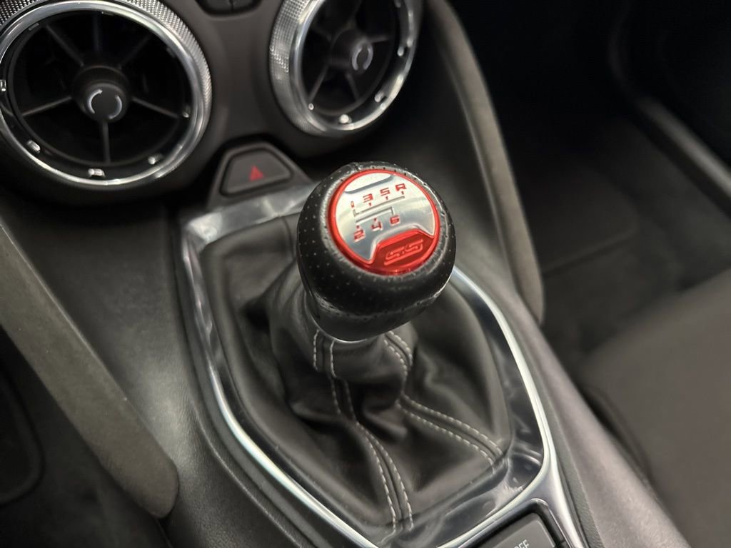 Used 2022 Chevrolet Camaro SS RWD image 11