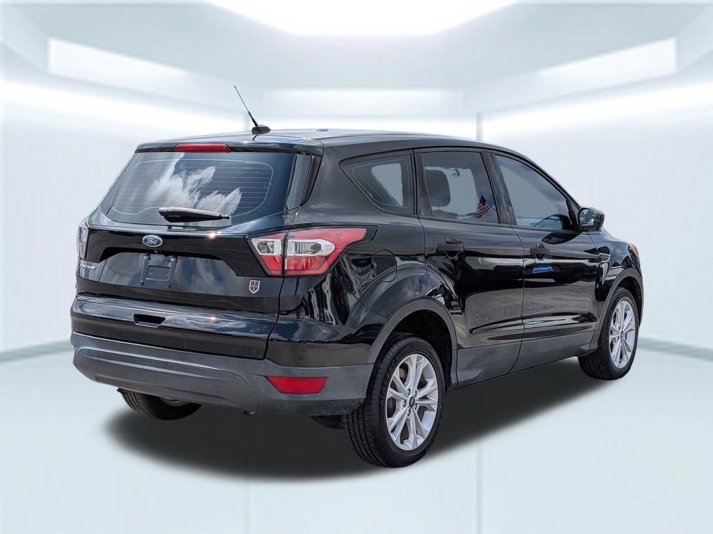 Used 2017 Ford Escape S image 5