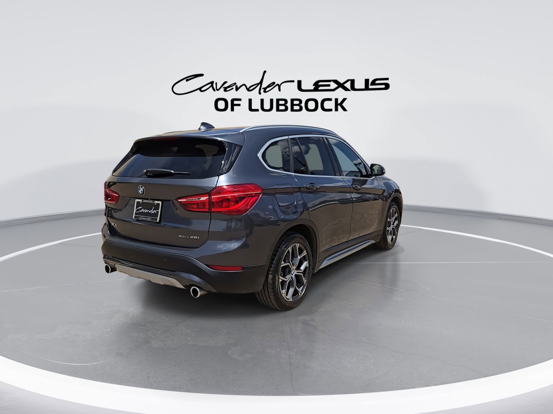 Used 2022 BMW X1 xDrive28i AWD/4WD image 8