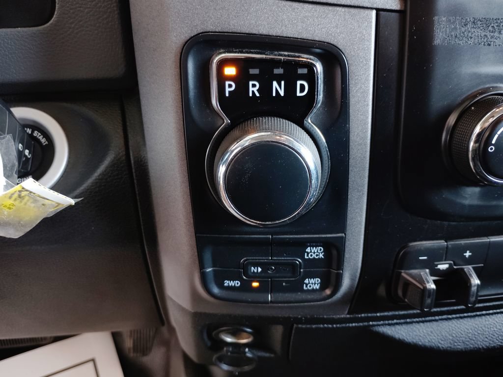 Used 2018 RAM 1500 ST AWD/4WD image 24