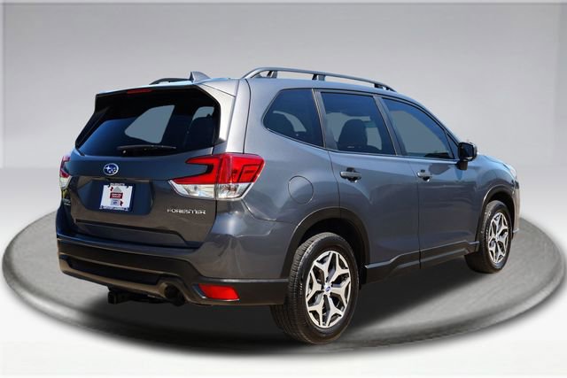 Certified 2023 Subaru Forester Premium AWD/4WD image 16