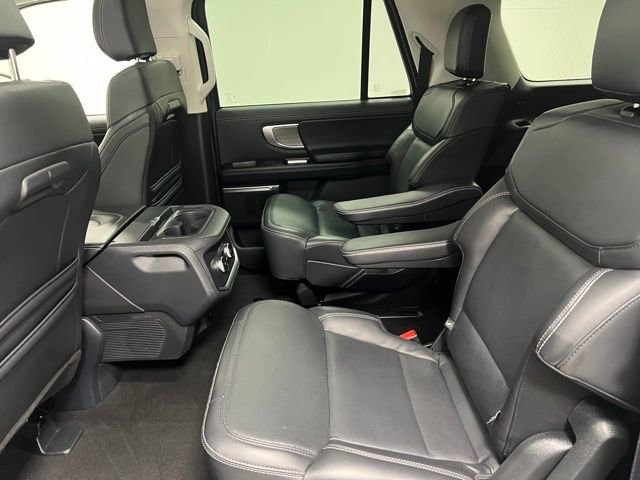 Used 2025 Ford Expedition Max Platinum AWD/4WD image 44