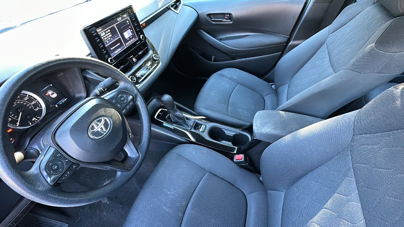 Used 2022 Toyota Corolla LE image 22