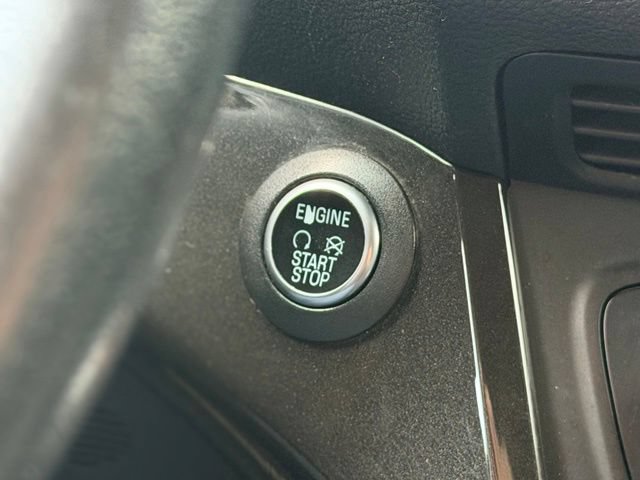 Used 2017 Ford Escape Titanium AWD/4WD image 12