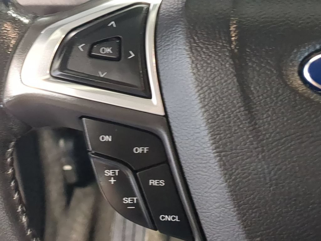 Used 2014 Ford Fusion SE w/ Equipment Group 202A FWD image 29