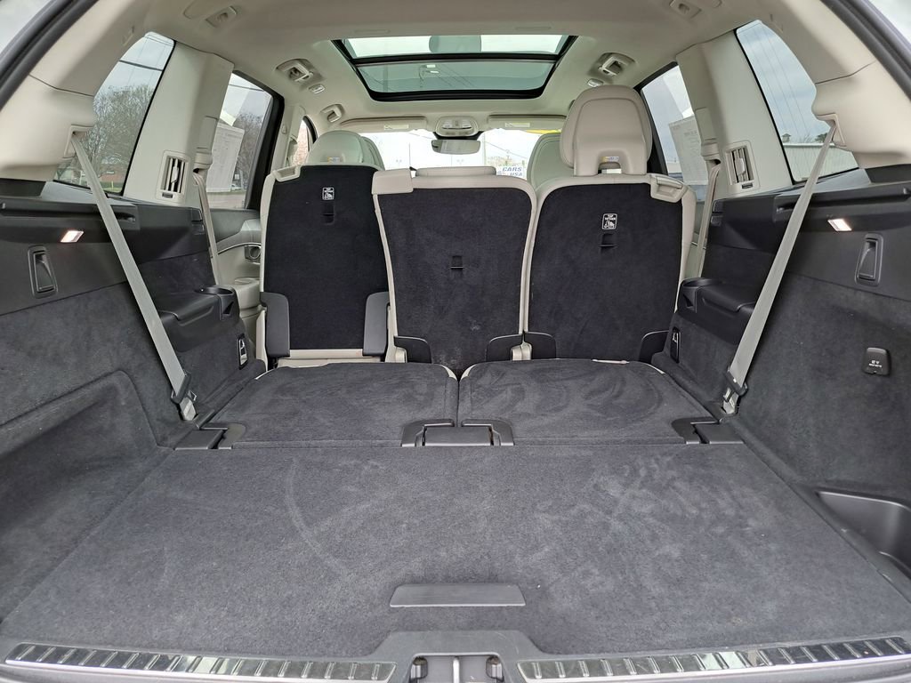 Used 2023 Volvo XC90 B5 Plus w/ Protection Package Premier image 29
