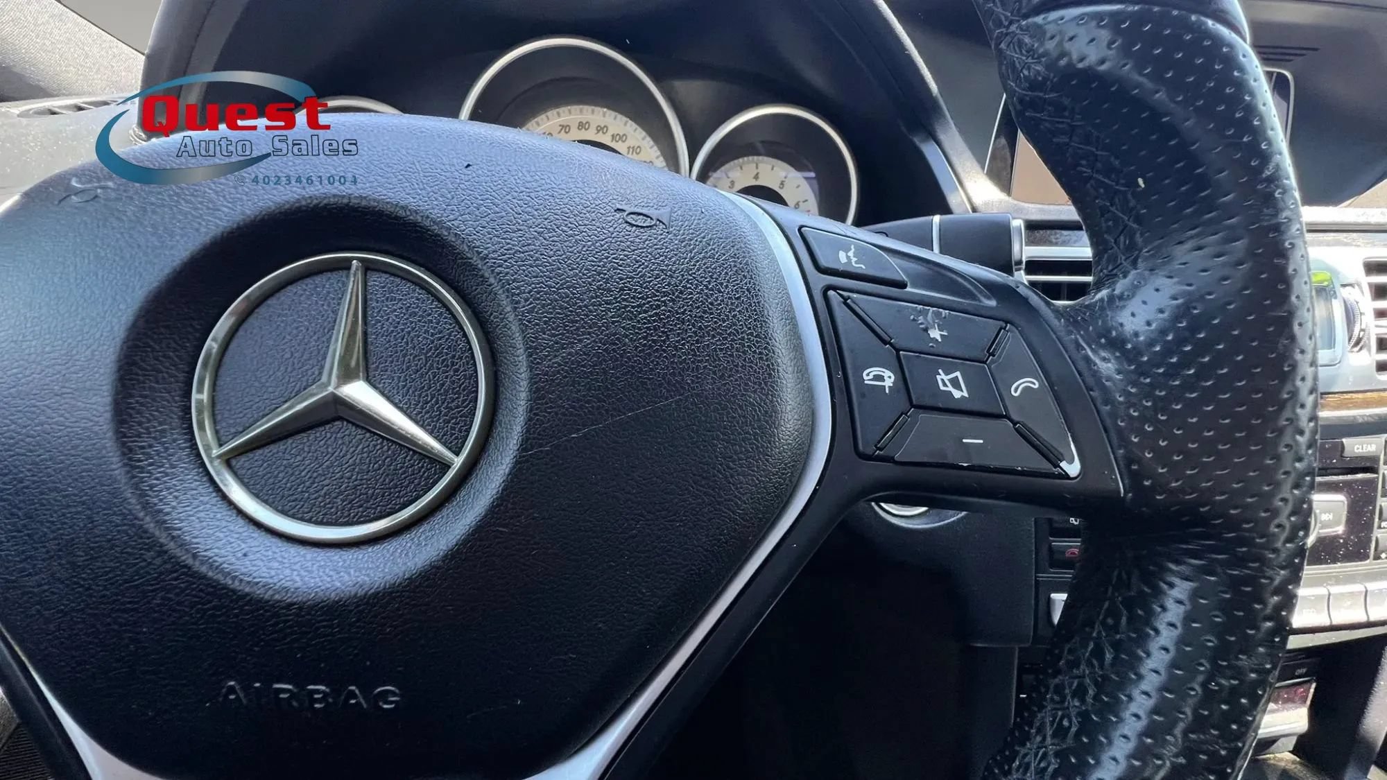 Used 2015 Mercedes-Benz E 400 Sedan w/ Driver Assistance Package image 36