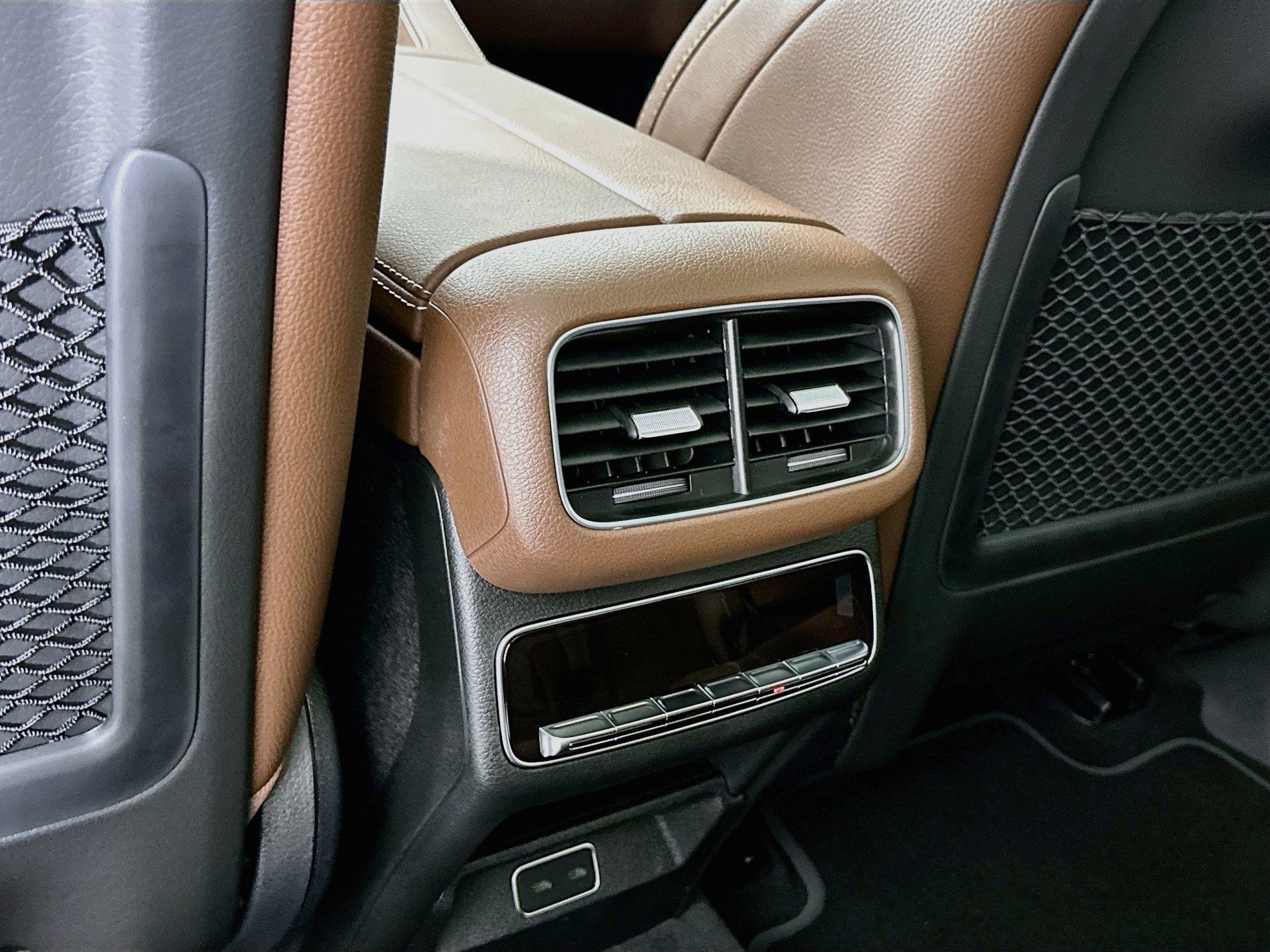 New 2027 Mercedes-Benz GLS 450 4MATIC image 29