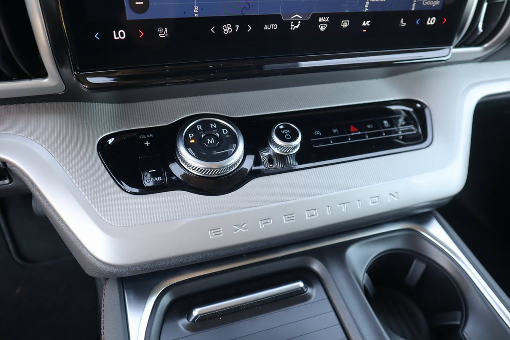 New 2025 Ford Expedition Max Active image 8