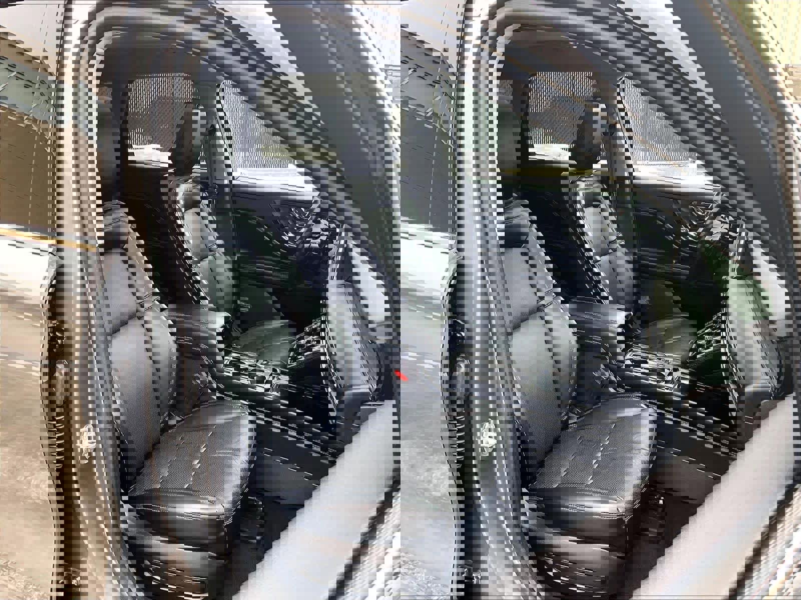 Used 2022 Lincoln Corsair AWD w/ Premium Package image 11