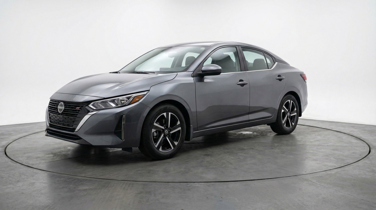 Used 2025 Nissan Sentra SV image 3