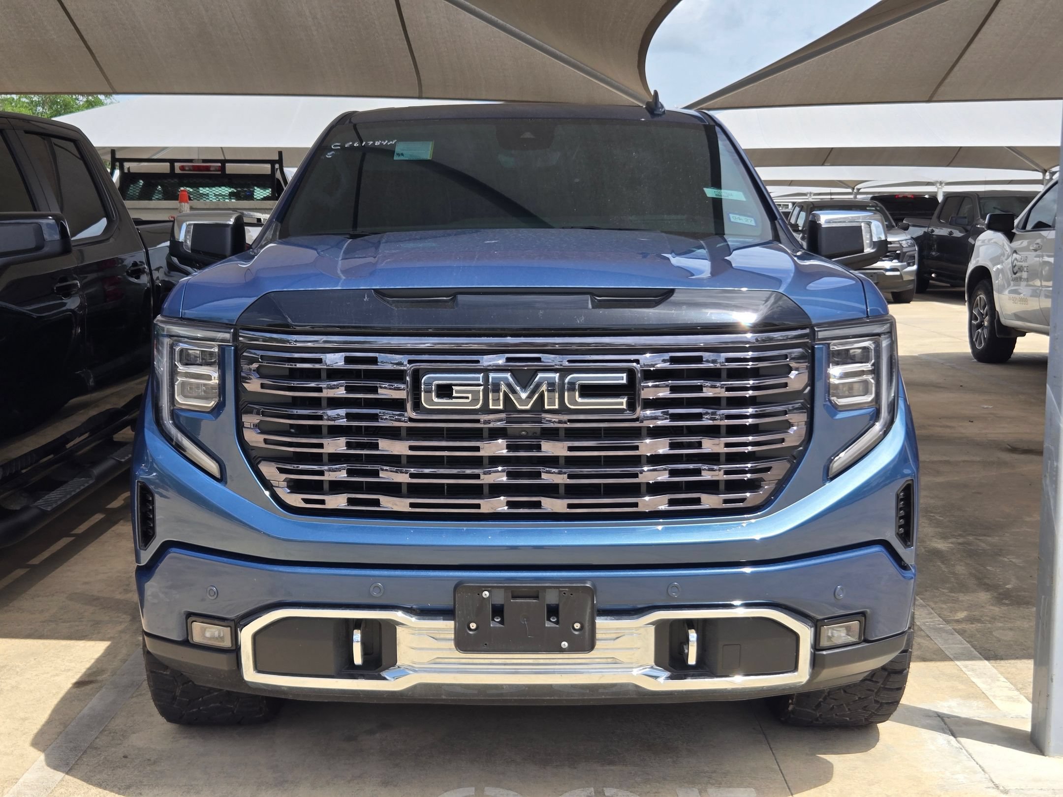 Used 2026 GMC Sierra 1500 Denali Ultimate AWD/4WD image 2