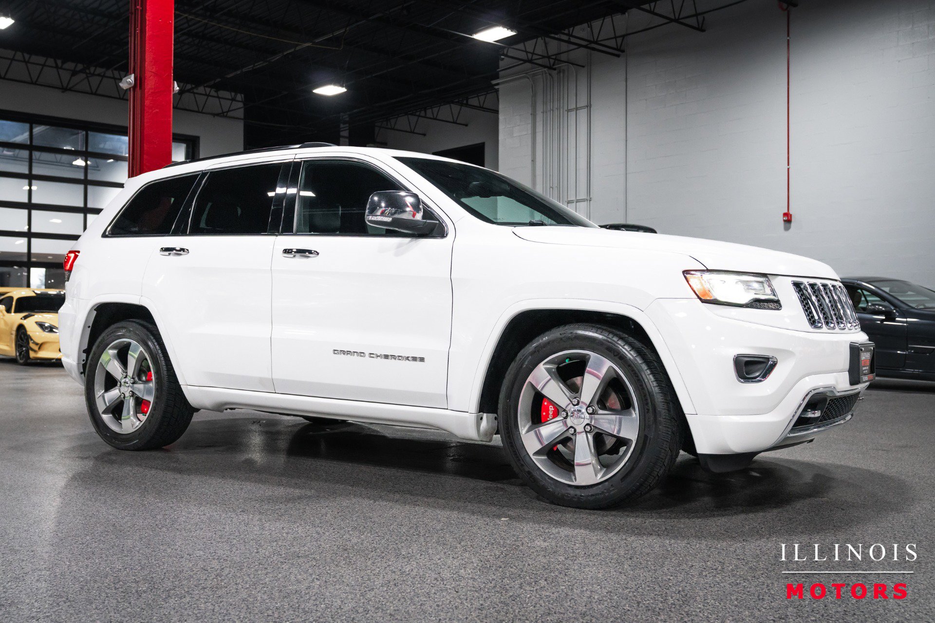 Used 2015 Jeep Grand Cherokee Overland AWD/4WD image 7