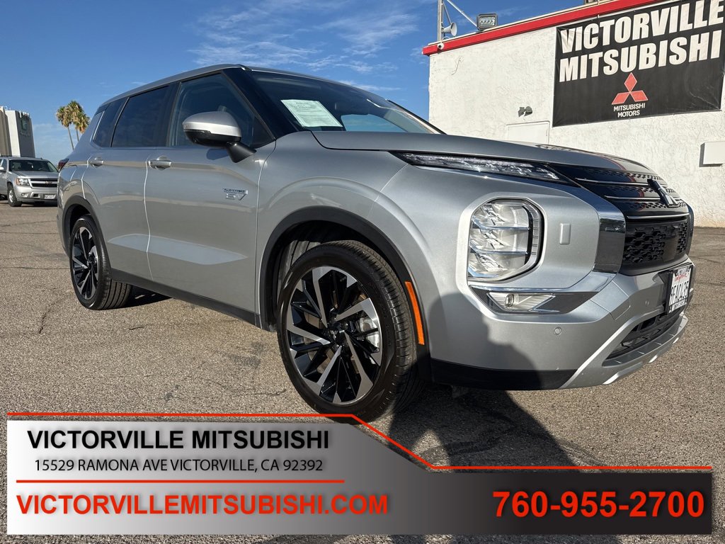 Used 2023 Mitsubishi Outlander SE