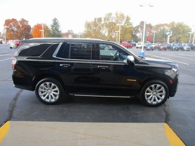 Used 2021 Chevrolet Tahoe Premier w/ Premium Package image 6