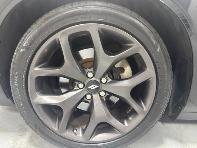 Used 2017 Dodge Challenger R/T RWD image 11