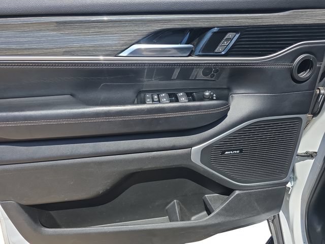 Used 2022 Jeep Wagoneer Series II AWD/4WD image 11